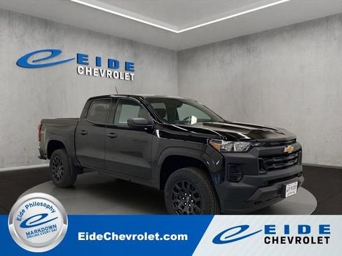 New 2026 Chevrolet Colorado W/T w/ WT Custom Package AWD/4WD image 1