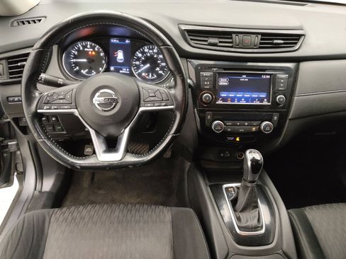 Used 2020 Nissan Rogue SV image 22