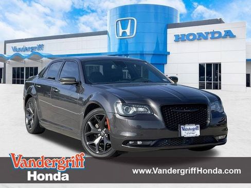 Used 2022 Chrysler 300 S w/ Comfort Group RWD image 1