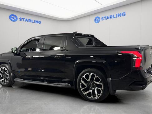 Used 2024 Chevrolet Silverado EV RST image 4