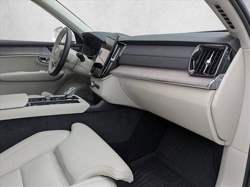 Used 2026 Volvo XC90 B6 Ultra w/ Protection Package AWD/4WD image 23