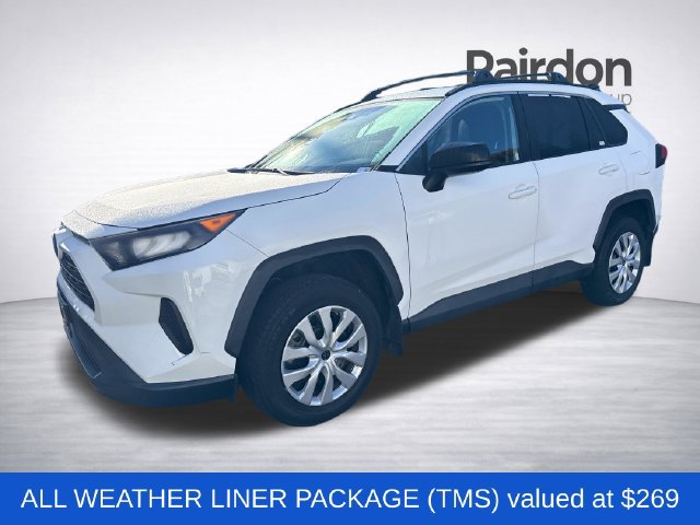 Used 2021 Toyota RAV4 LE FWD image 3