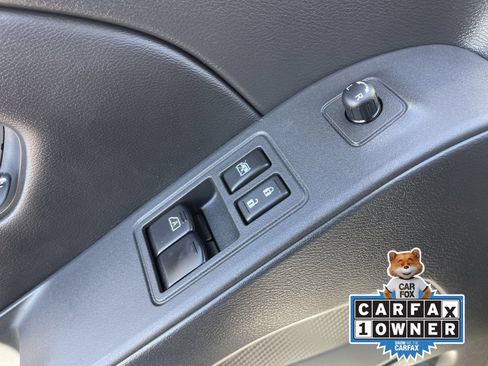 Used 2025 Nissan Frontier SV RWD image 22