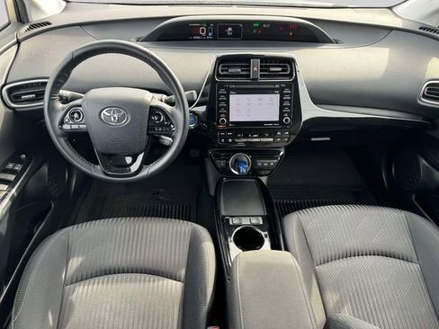 Used 2021 Toyota Prius Prime LE image 18