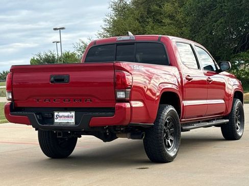 Used 2022 Toyota Tacoma SR w/ SR Convenience Package image 8