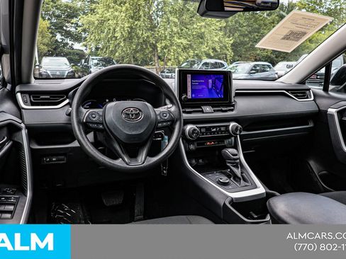 Used 2024 Toyota RAV4 LE AWD/4WD image 22