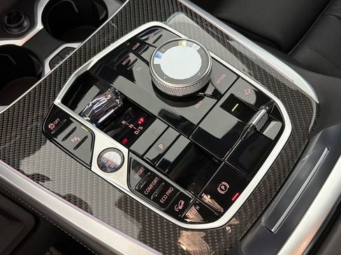 Used 2024 BMW X7 M60i w/ Executive Package image 41