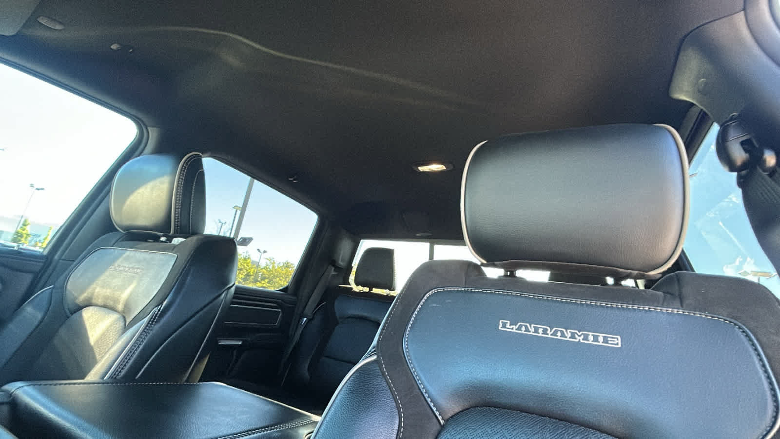 Used 2023 RAM 1500 Laramie AWD/4WD image 11