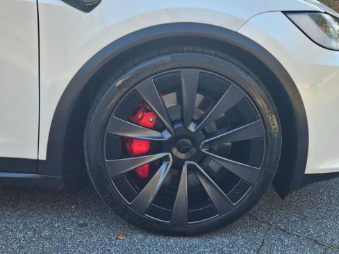 Used 2024 Tesla Model X Plaid image 17