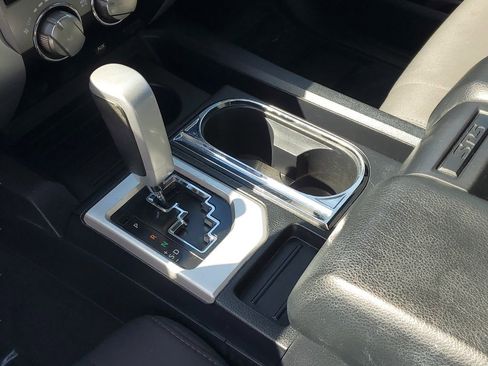 Used 2018 Toyota Tundra SR5 w/ SR5 Upgrade Package image 18