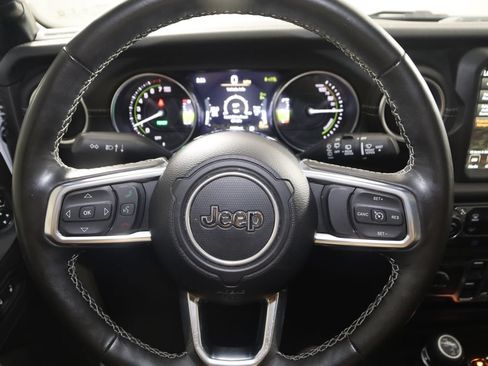 Used 2023 Jeep Wrangler Unlimited Sahara w/ Cold Weather Group AWD/4WD image 37