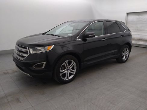 Used 2015 Ford Edge Titanium FWD image 2
