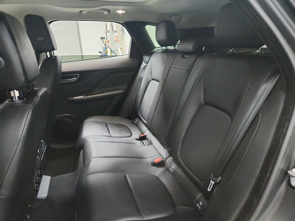 Used 2020 Jaguar F-PACE Premium AWD/4WD image 24