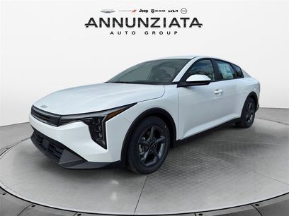 New 2025 Kia K4 LXS