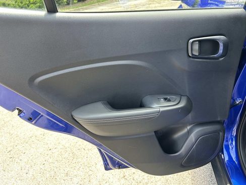 Certified 2025 Hyundai Venue Limited FWD image 20
