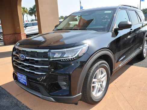 New 2025 Ford Explorer Active image 1