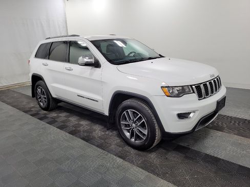 Used 2018 Jeep Grand Cherokee Limited image 11