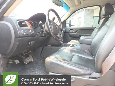 Used 2009 Chevrolet Silverado 2500 LTZ w/ Safety Package AWD/4WD image 13