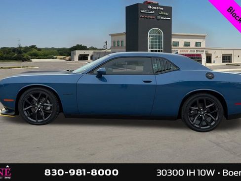 Used 2022 Dodge Challenger R/T w/ Blacktop Package RWD image 6