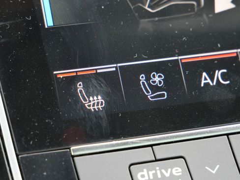 Used 2023 Audi Q7 3.0T Premium Plus w/ Premium Plus Package image 28