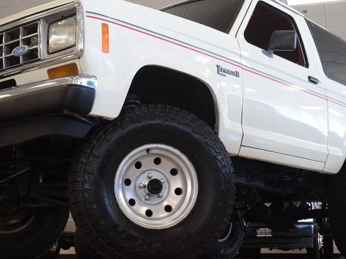 Used 1988 Ford Bronco II 2WD image 12