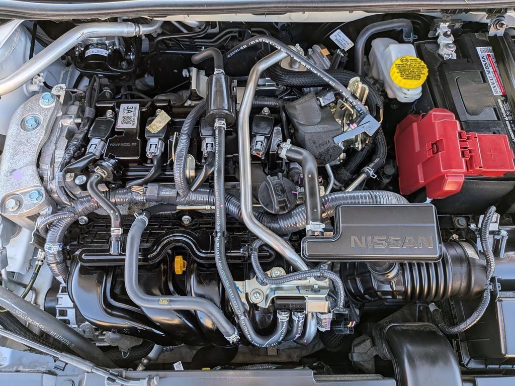 Used 2025 Nissan Sentra SV FWD image 34