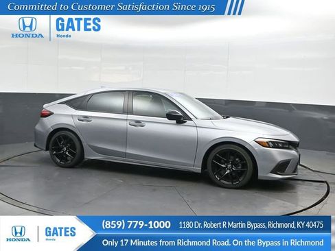 Used 2024 Honda Civic Sport image 1