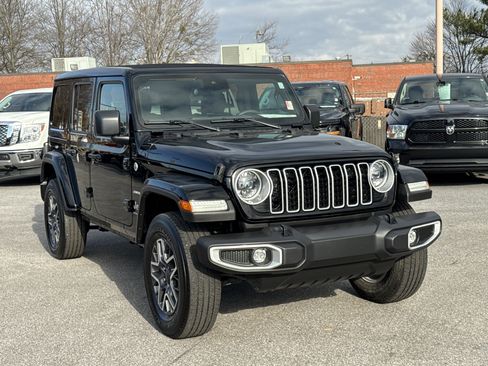 Used 2024 Jeep Wrangler Sahara w/ Safety Group image 4