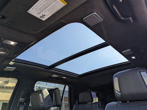 Used 2023 Cadillac Escalade Sport Platinum w/ LPO, ONYX Package image 30