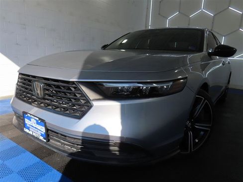 Used 2024 Honda Accord Sport image 1