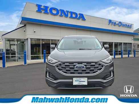 Used 2020 Ford Edge SEL w/ Cold Weather Package image 2