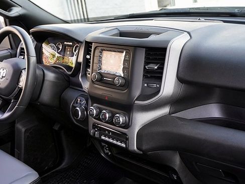 New 2024 RAM 2500 Tradesman w/ Chrome Appearance Group image 17