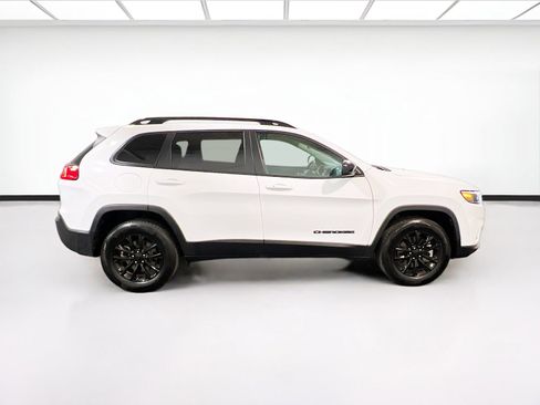 Used 2023 Jeep Cherokee Altitude Lux AWD/4WD image 24