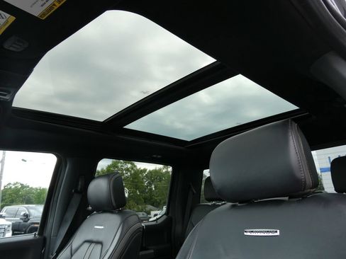 Used 2022 Ford F350 Platinum AWD/4WD image 27