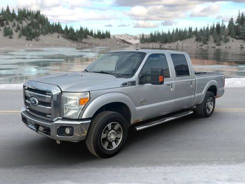 Used 2011 Ford F250 Lariat image 7