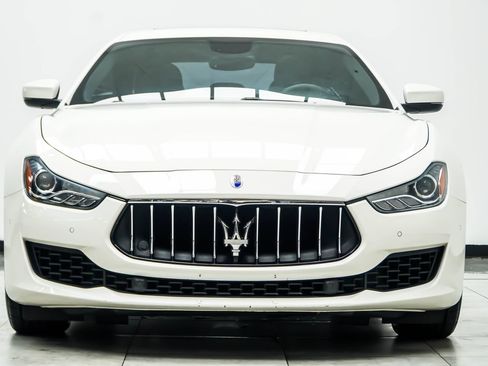 Used 2019 Maserati Ghibli S Q4 AWD/4WD image 8