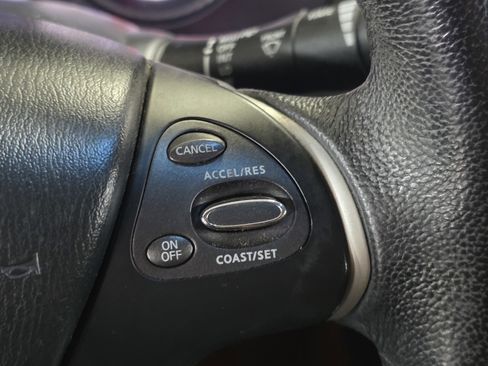 Used 2013 INFINITI JX35 Base w/ Premium Pkg image 34