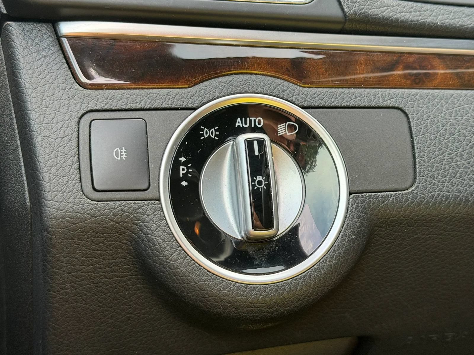 Used 2014 Mercedes-Benz E 350 Cabriolet image 31