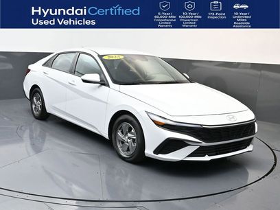Certified 2025 Hyundai Elantra SE