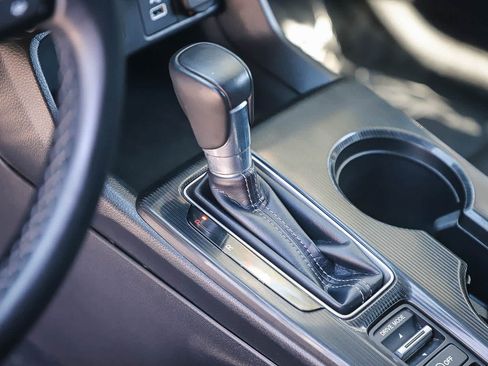 Used 2024 Honda Civic Sport image 19