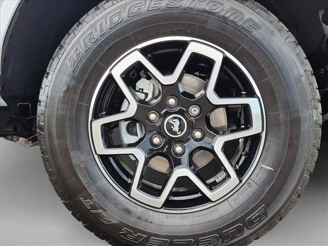 Used 2026 Ford Bronco Outer Banks AWD/4WD image 30