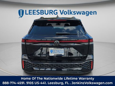 New 2026 Volkswagen Tiguan SE R-Line image 7