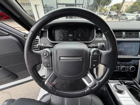 Used 2017 Land Rover Range Rover Supercharged AWD/4WD image 11