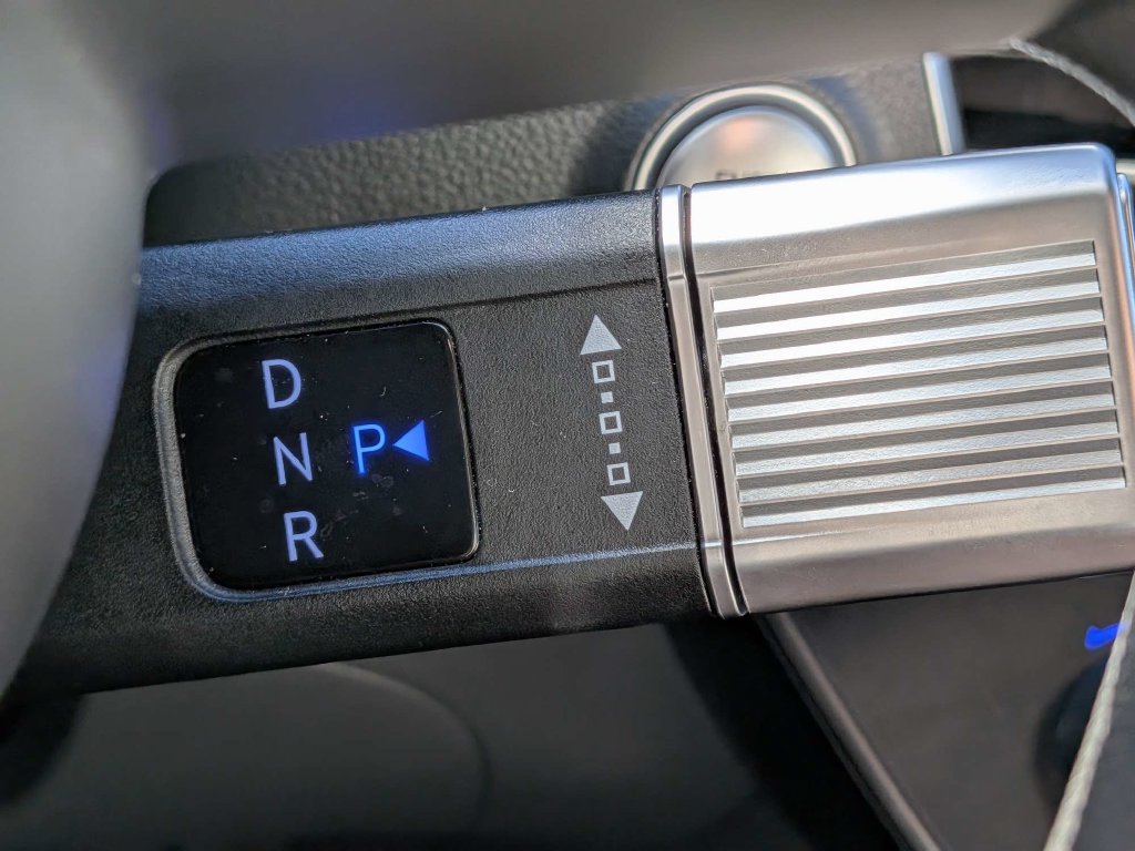 Used 2025 Hyundai Sonata SEL FWD image 28