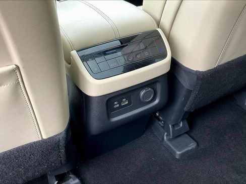 Certified 2023 INFINITI QX60 Luxe AWD/4WD image 10