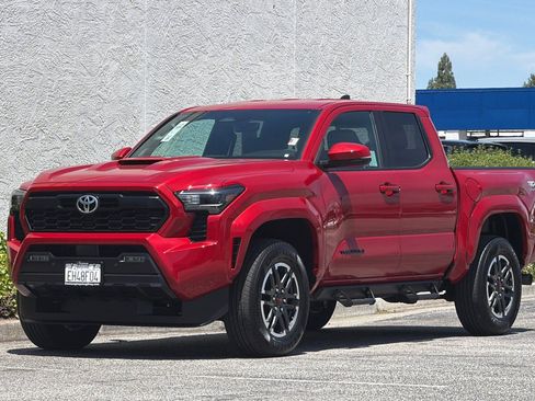 Used 2025 Toyota Tacoma TRD Sport w/ TRD Sport Upgrade Package AWD/4WD image 10