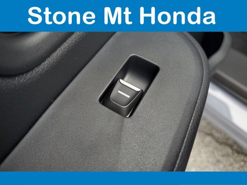 New 2025 Honda Pilot Sport image 14