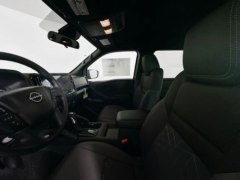 Used 2026 Nissan Frontier SV w/ Tow Package RWD image 19