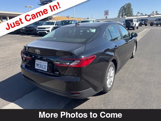Used 2025 Toyota Camry LE FWD image 7