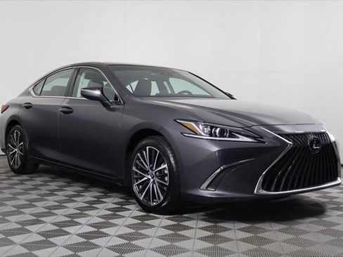 Certified 2025 Lexus ES 350 w/ Premium Package image 3
